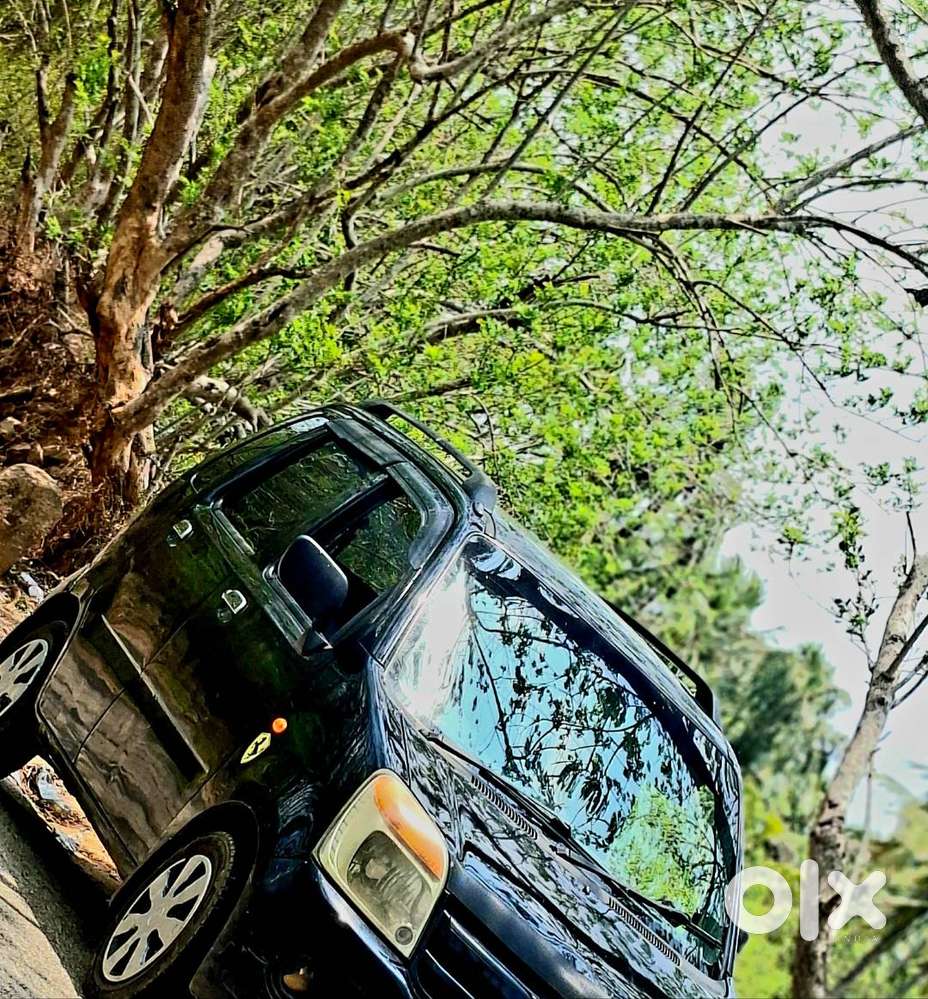 Ac On  Power Windows 2 Doors Power Staring Black Color