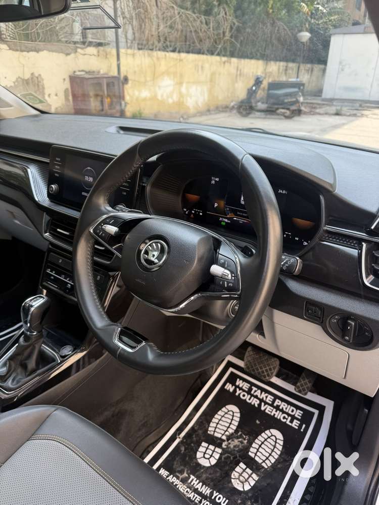 Skoda Kushaq 1.0 Tsi Style At, 2024, Petrol