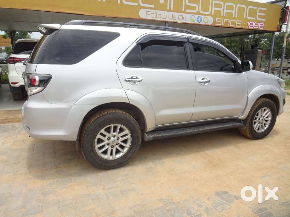 Toyota Fortuner 3.0 4x2 Automatic, 2012, Diesel