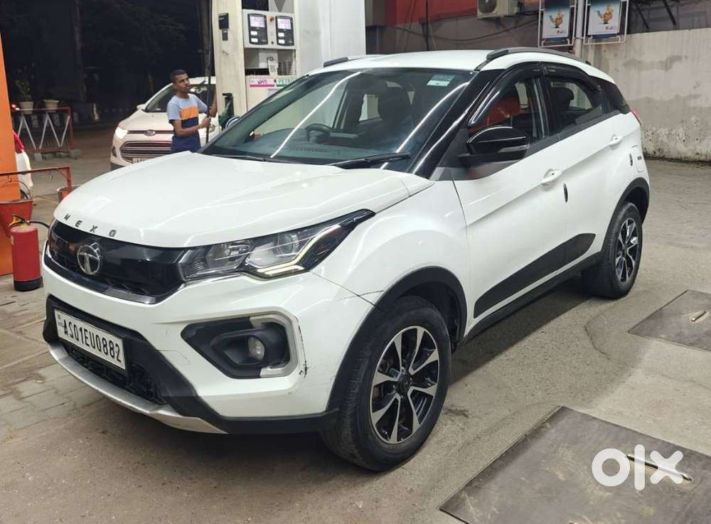 Tata Nexon 1.2 Revotron Xza Plus, 2022, Petrol