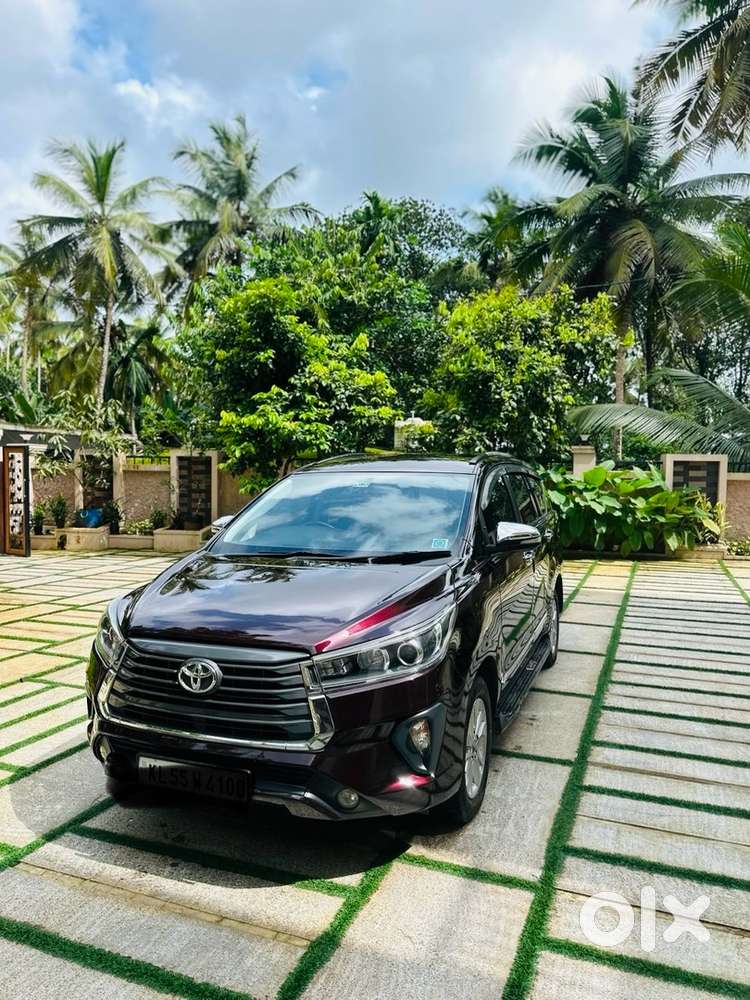 Toyota Innova Crysta 2.4 Z Manual 7 Seater