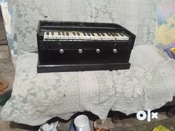 Latest harmonium deals