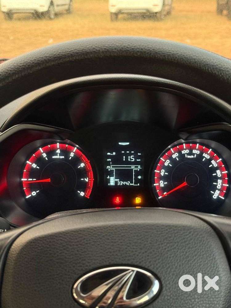 Mahindra Xuv300 W4, 2022, Petrol