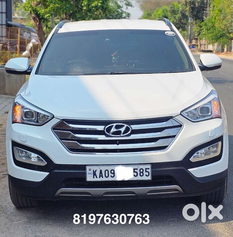 Very Neatly Maintained Hyundai Santa Fe