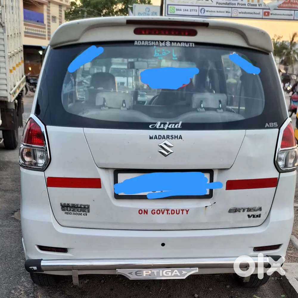 Maruti Suzuki Ertiga 2015 Diesel 211742 Km , Screen, Reverse Camera