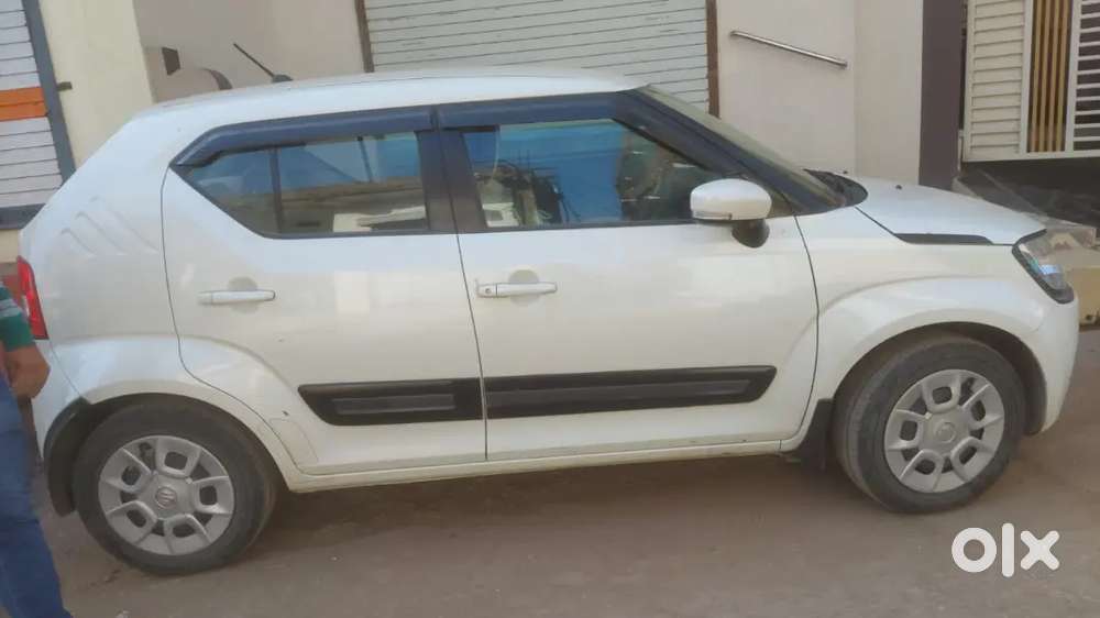 Maruti Suzuki Ignis 2017 Petrol Well Maintained