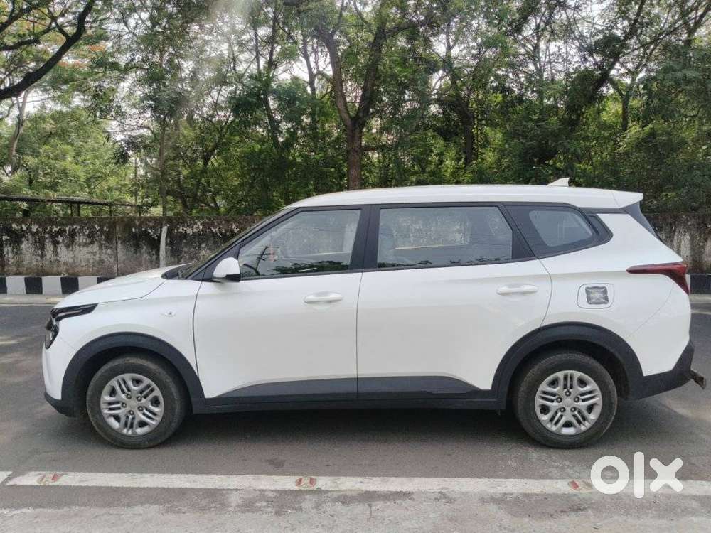 Kia Carens 1.4 Luxury 7 Str, 2022, Petrol