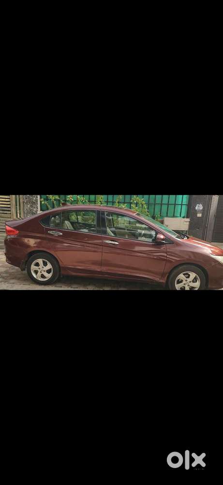 Honda City With Sunroof And Perfect Condition