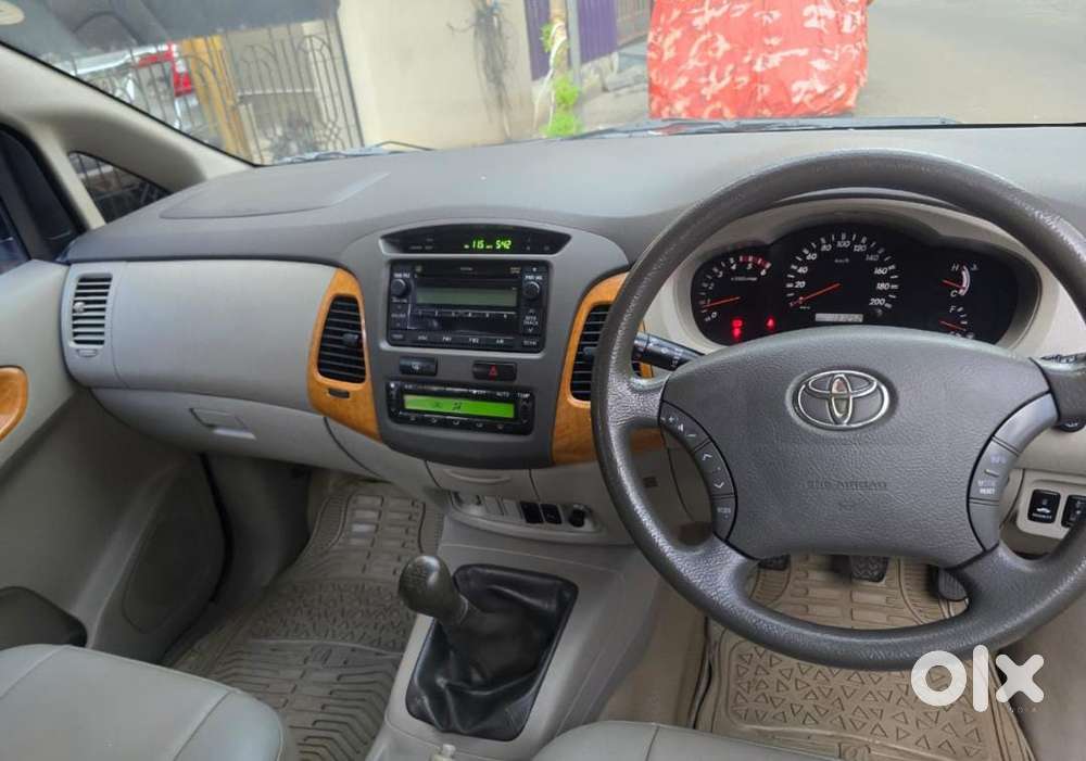 Toyota Innova 2.5 V 7 Str, 2009, Diesel