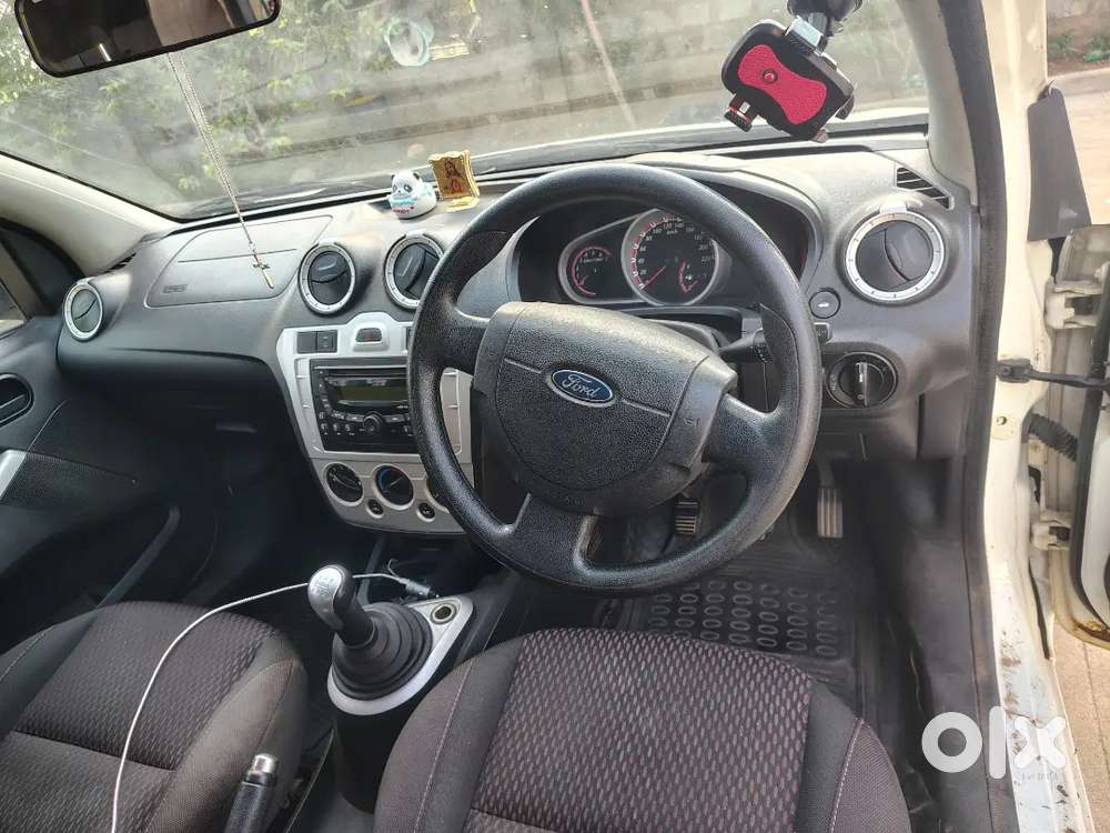 Ford Figo 2011 Petrol 122956 Km Driven