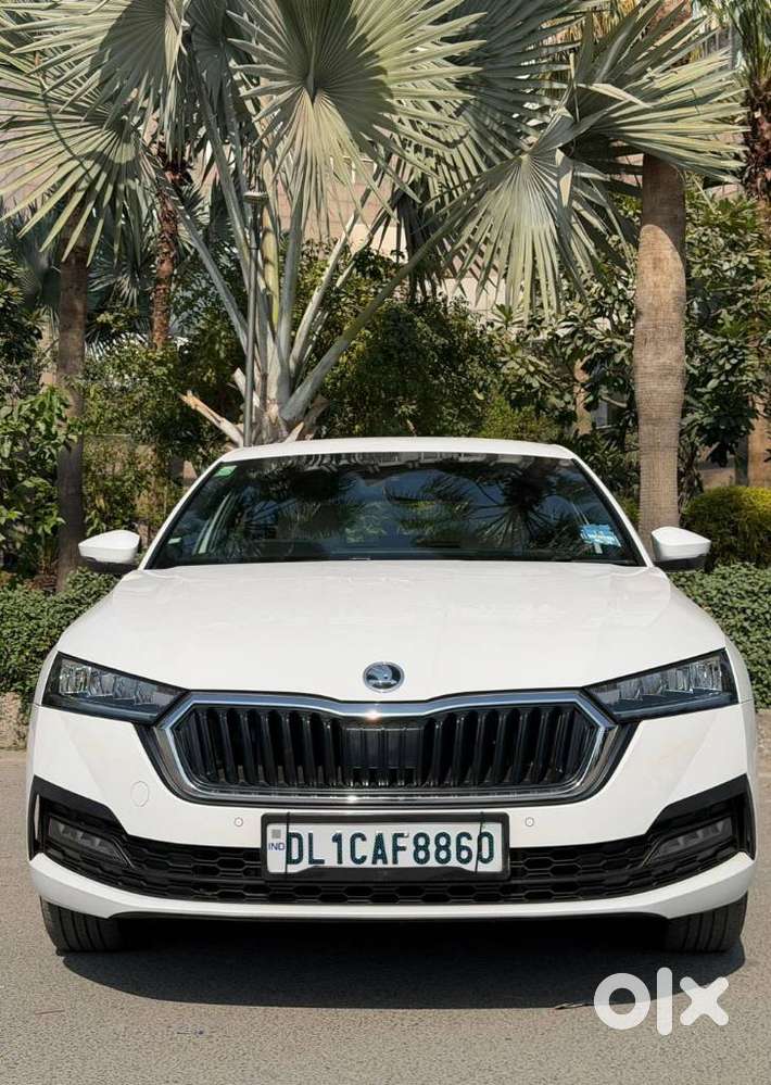 Skoda Octavia 2.0 Style Tsi At, 2022, Petrol