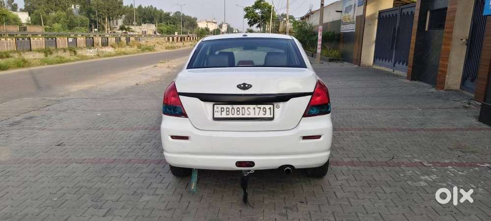Maruti Suzuki Swift Dzire Ldi, 2013, Diesel