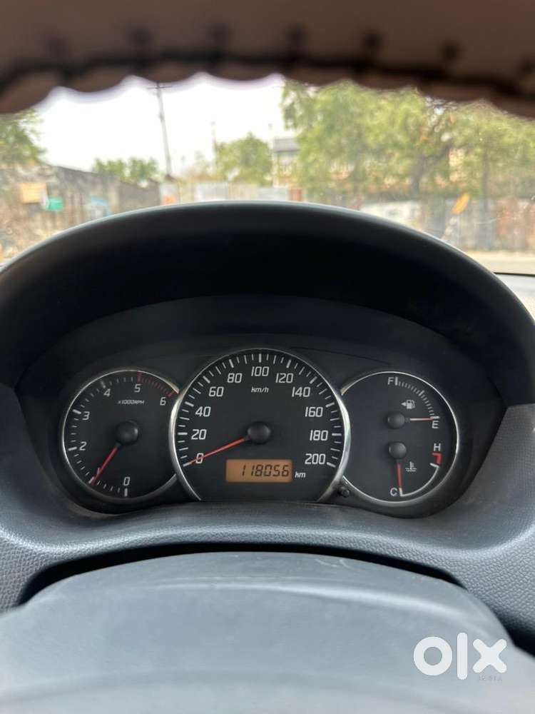 Maruti Suzuki Swift Dzire 2011 Diesel Well Maintained