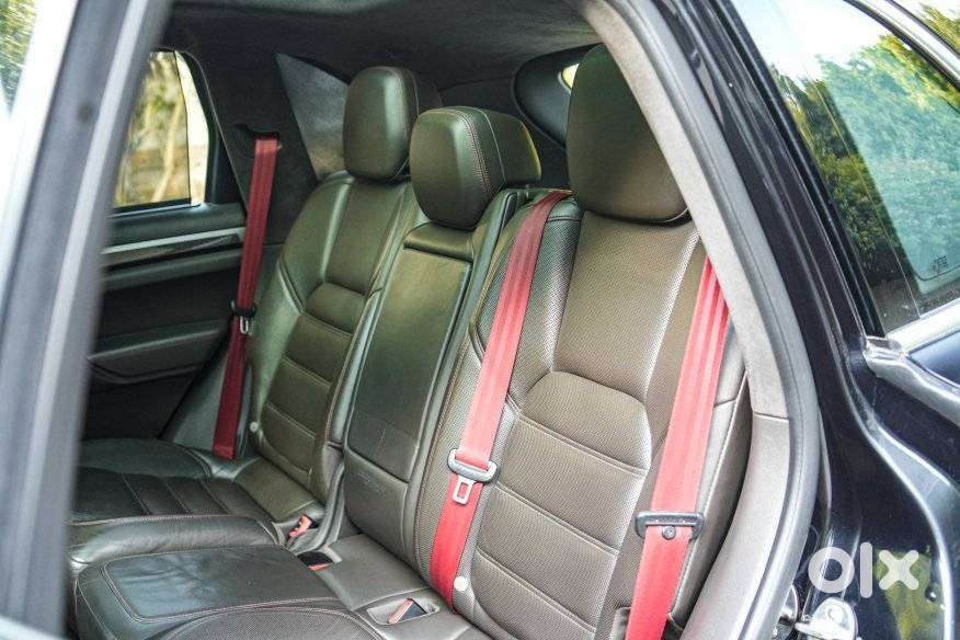 Porsche Cayenne Turbo S, 2015, Petrol