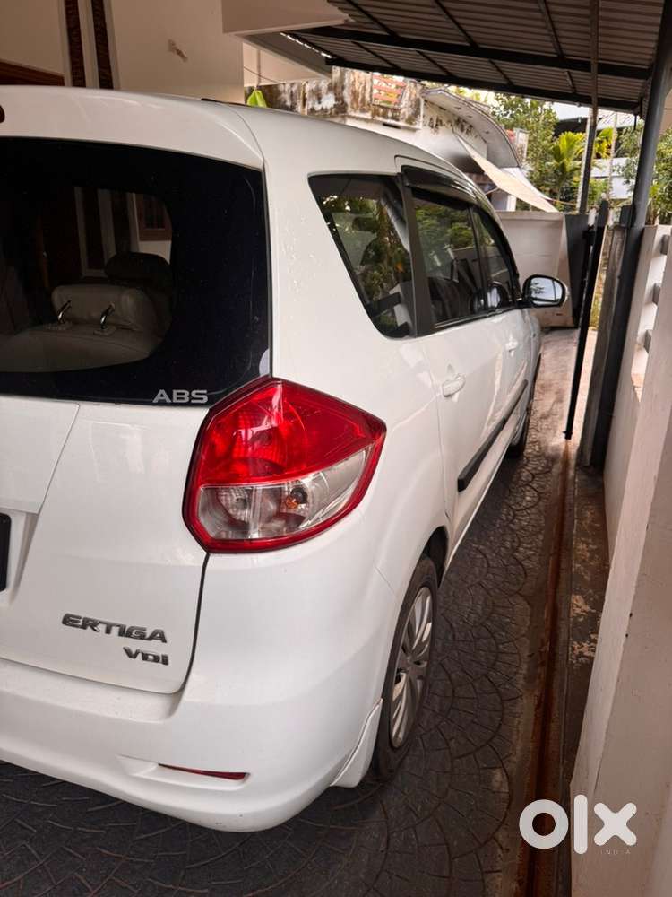 Maruti Suzuki Ertiga Vdi 2015