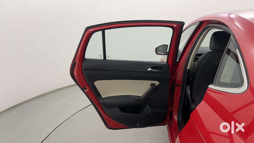 Skoda Slavia Style 1.0l Tsi At, 2024, Petrol