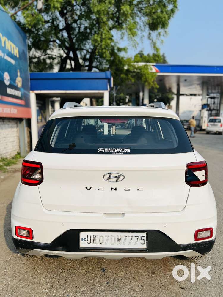 Hyundai Venue 1.2 S (o), 2019, Petrol