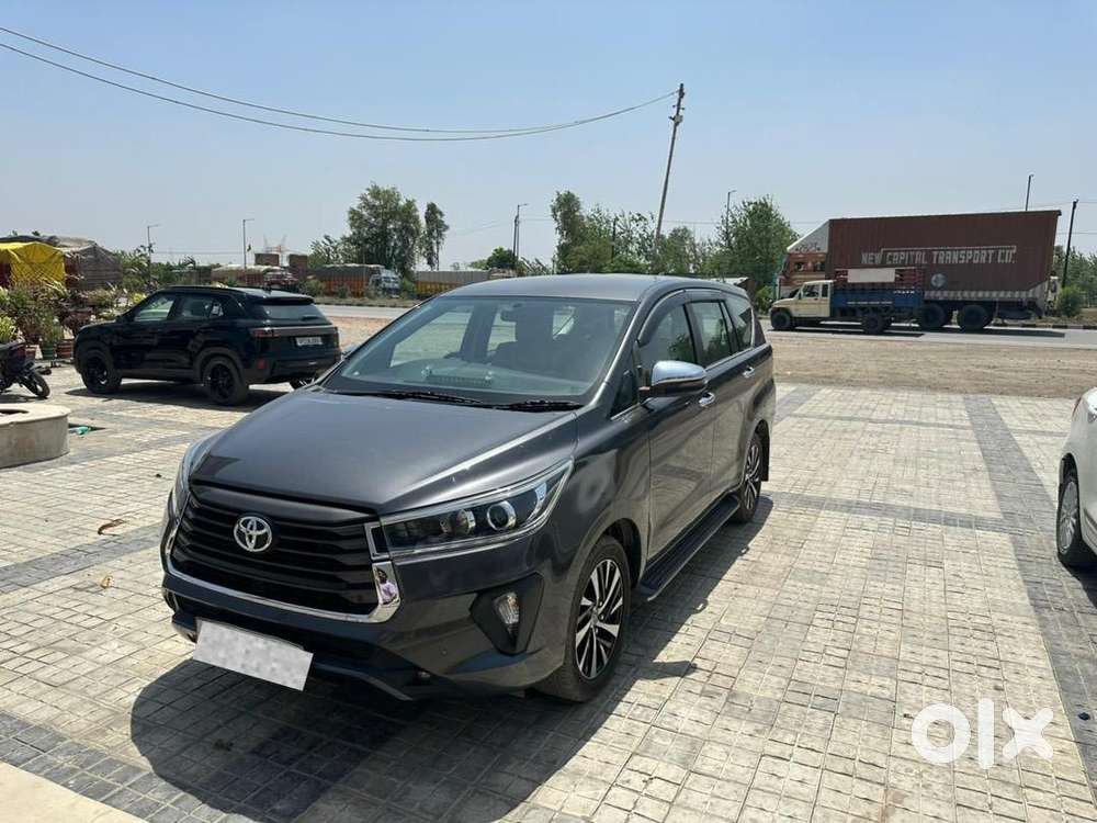 Toyota Innova Crysta 2022 Diesel At  First Owner  Grey Metallic