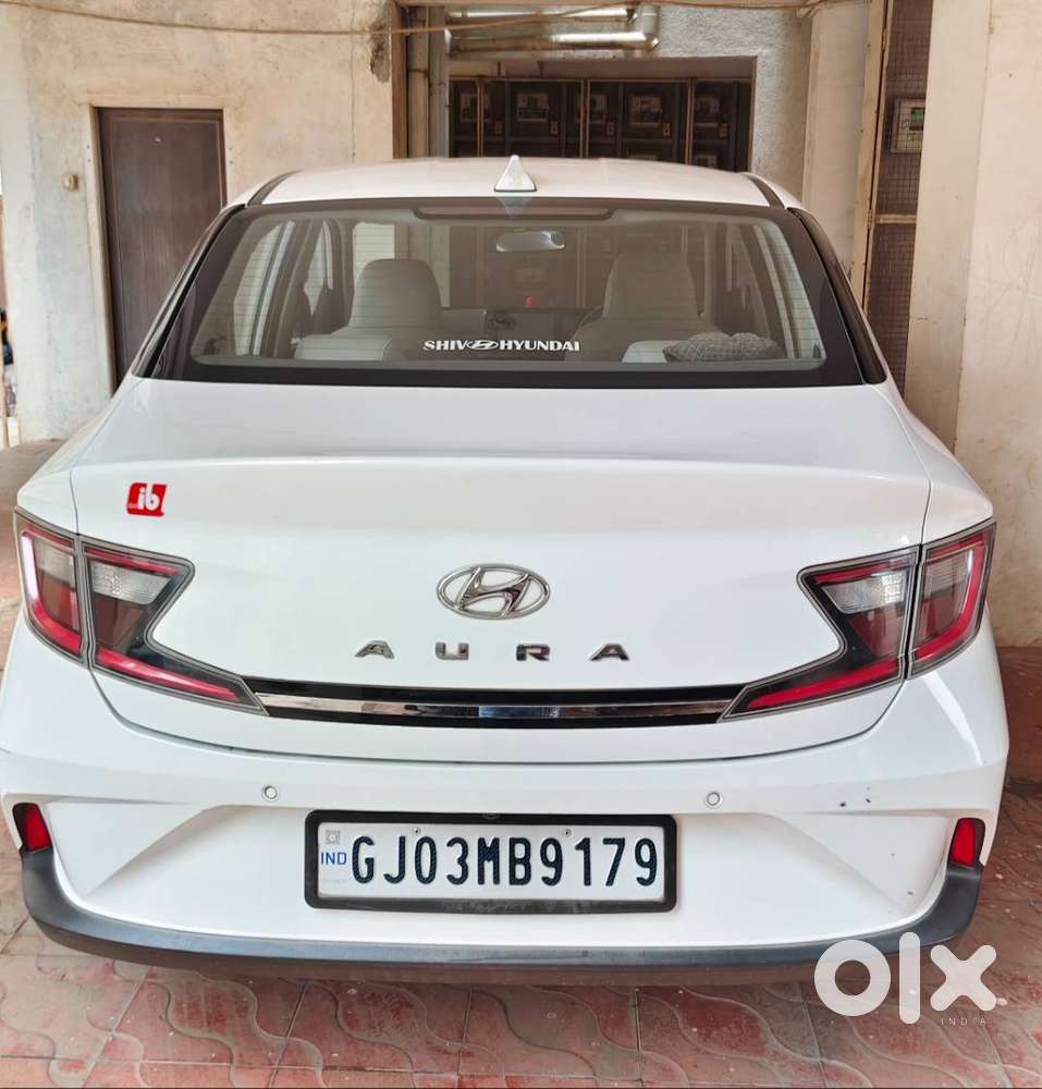 Hyundai Aura Showroom Condition