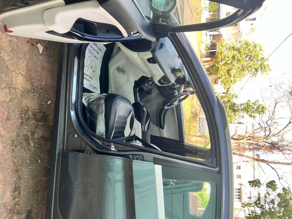 Tata Nexon Xz+s 2022 Petrol Mt (with Sunroof)-15k Km Driven Single Own