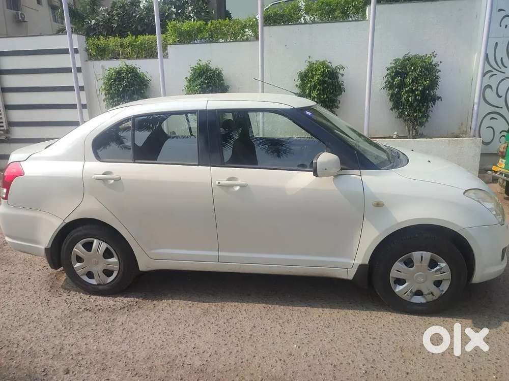 Maruti Suzuki Dzire 2009 Cng & Petrol 111000 Km Driven