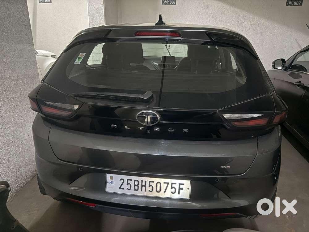 Tata Altroz Xza Plus S Automatic With Sunroof