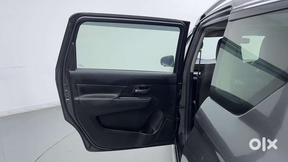 Maruti Suzuki Xl6 1.5 Alpha Plus At, 2022, Petrol