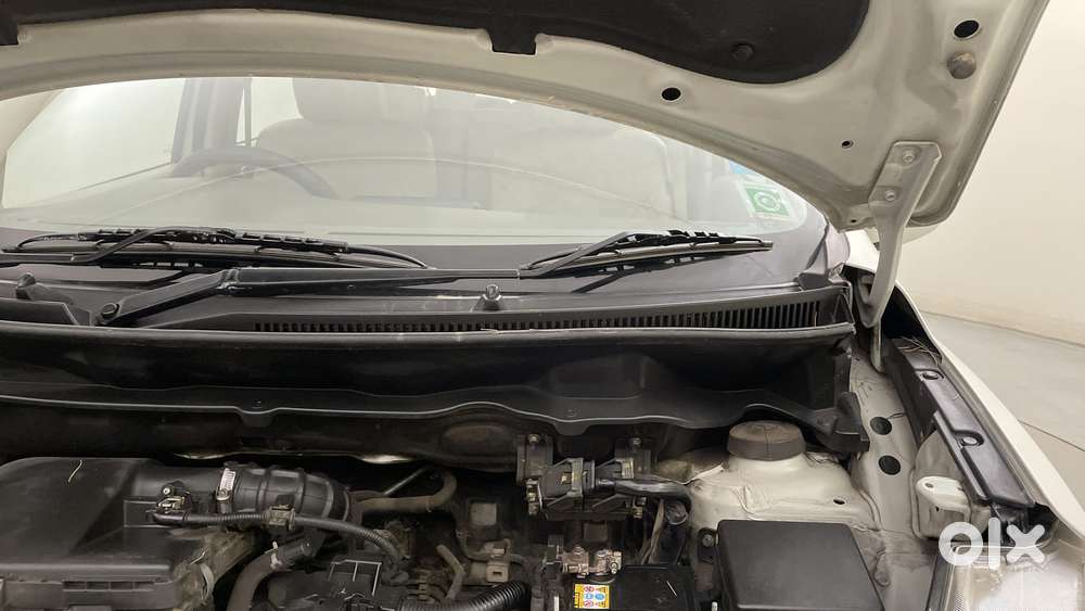 Maruti Suzuki Ertiga Zxi At, 2022, Petrol