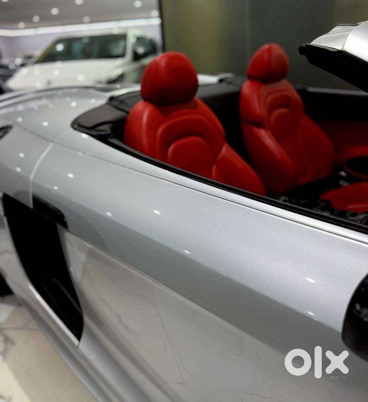 Audi R8 5.2 V10 Spyder, 2011, Petrol