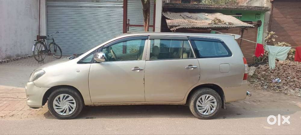 Toyota Innova 2011 Diesel Well Maintained