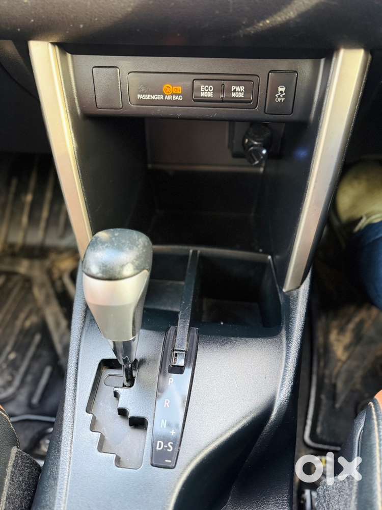 Toyota Innova Crysta 2.7 Z