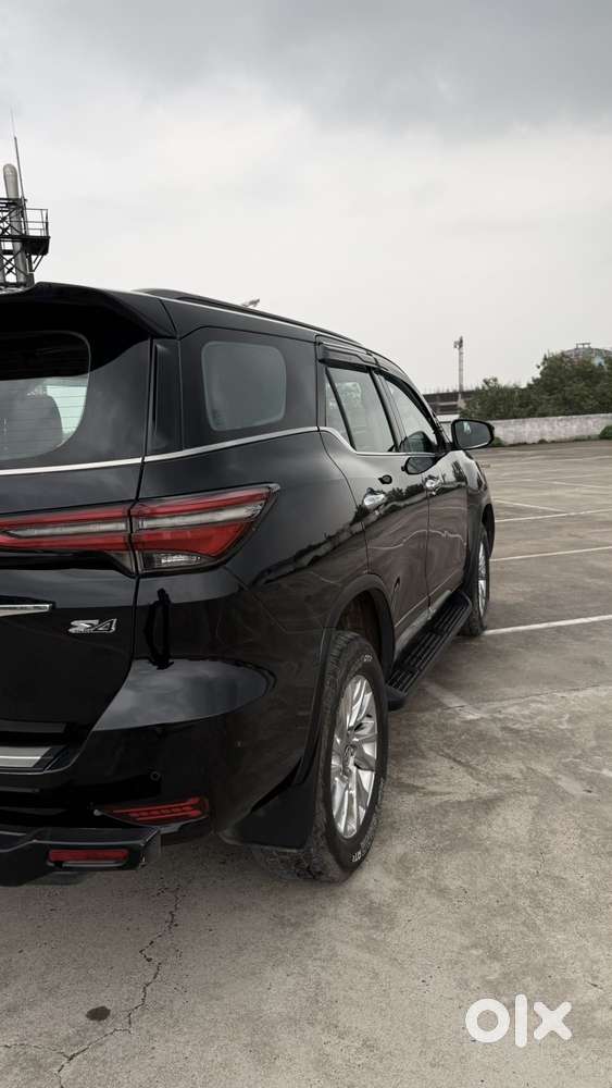 Toyota Fortuner 4x4 Mt 2.8 Diesel, 2022, Diesel