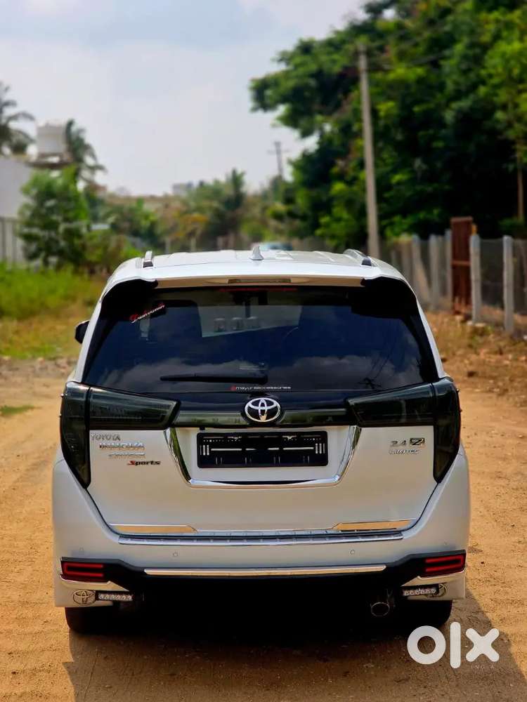 Toyota Innova Crysta 2025 Diesel 7-seater