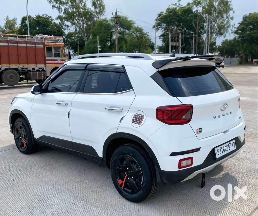 Venue Model 2021 Owner 1st Petrol Loan Available Top Condition