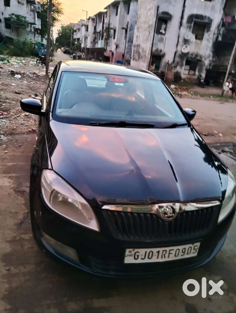 Skoda Rapid Black Colour Diesel 2014