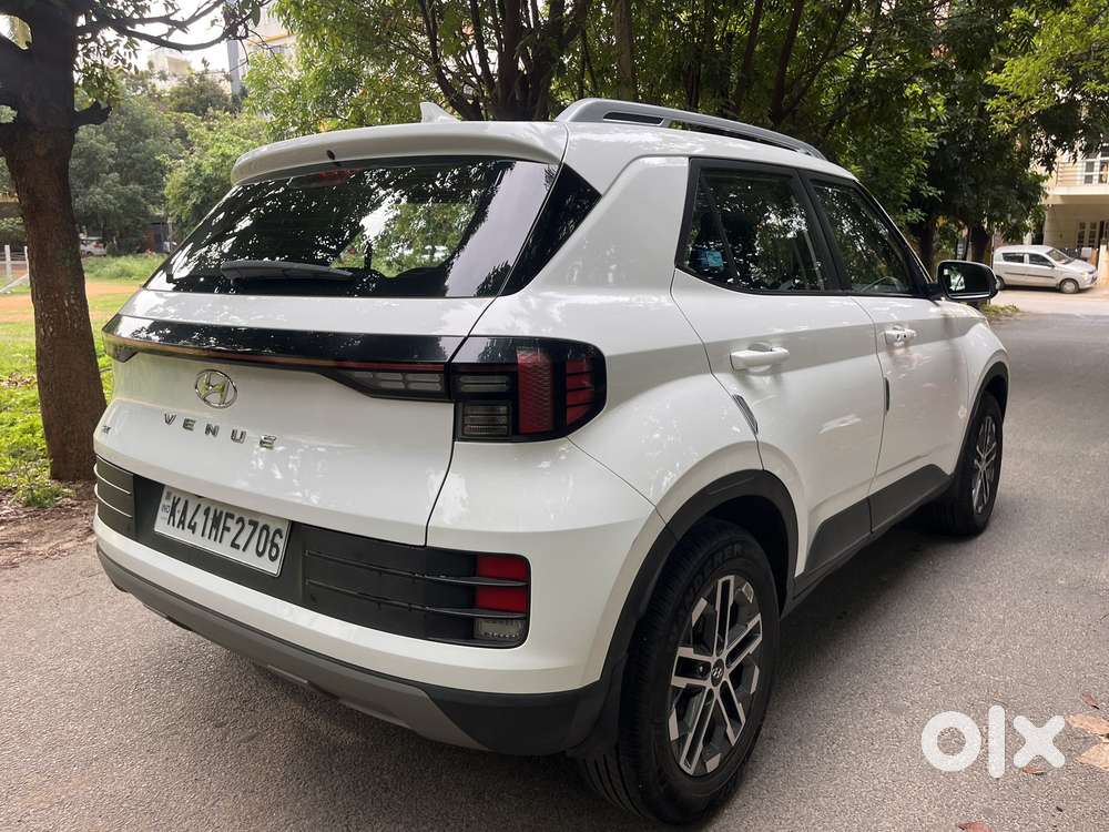Hyundai Venue Sx (o) Mt 1.5 Diesel, 2024, Diesel
