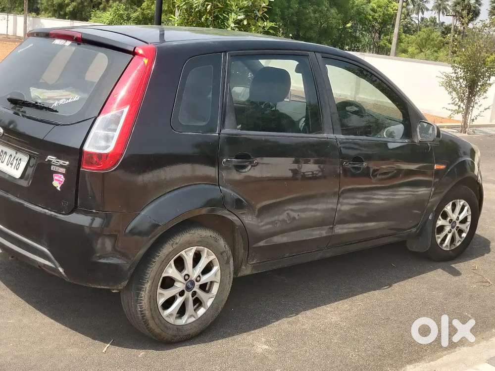 Ford Figo Titanium Top End Model 2013