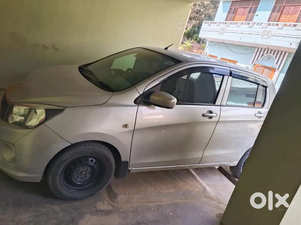 Very Good Condition. 4 Tayer New