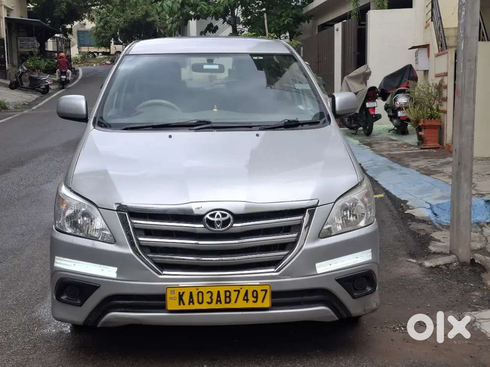 Toyota Innova 2.5 G 2015