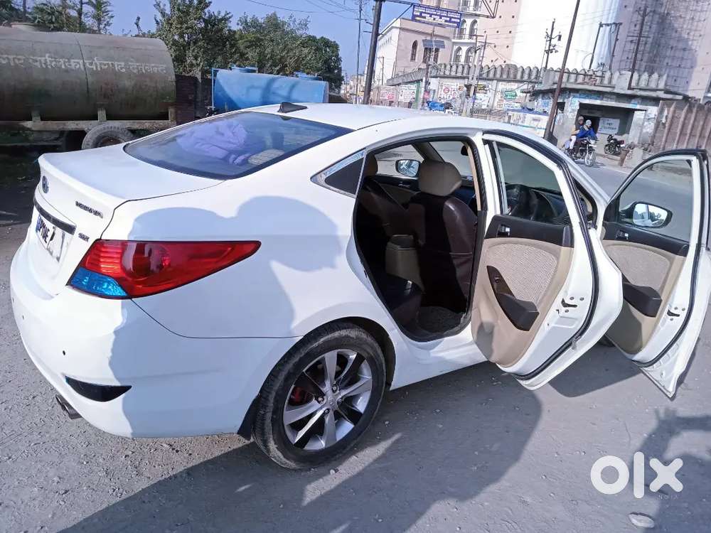 Hyundai Verna 2011 Diesel 60000 Km Driven