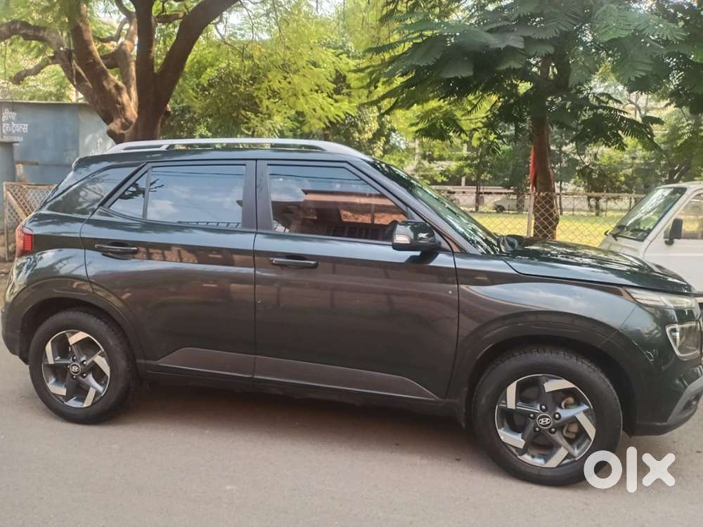 Hyundai Venue Petrol Manual 2020