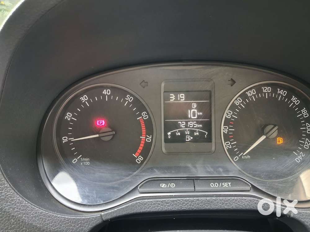 Skoda Rapid 1.6 Mpi Ambition, 2018, Petrol