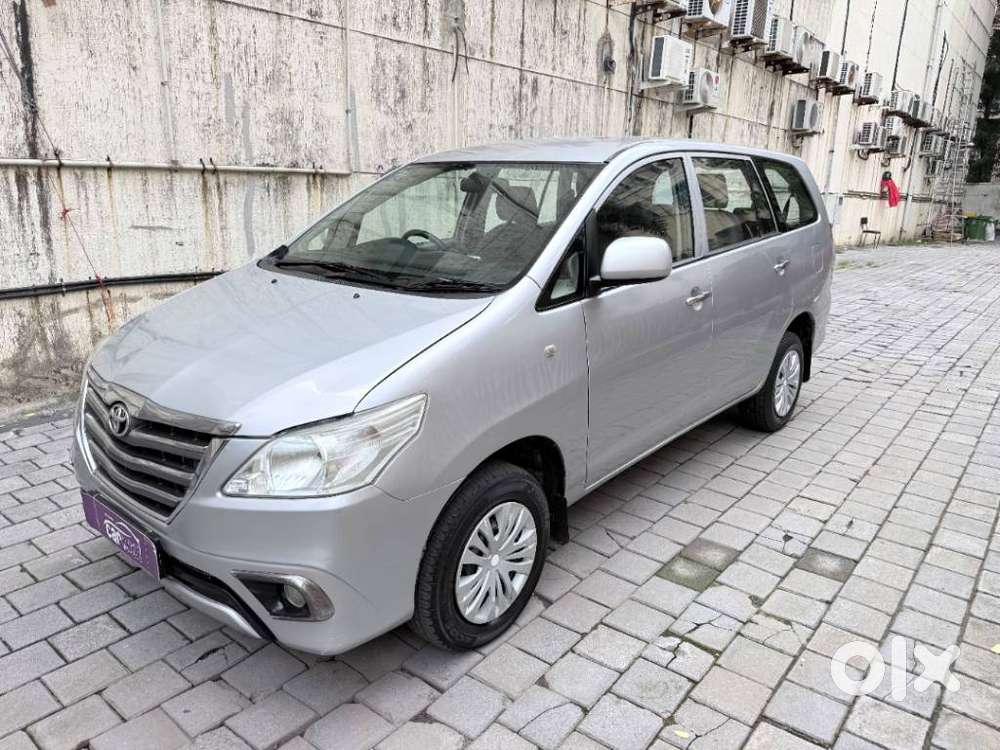 Toyota Innova 2.5 Gx 7 Str Bs-iii, 2016
