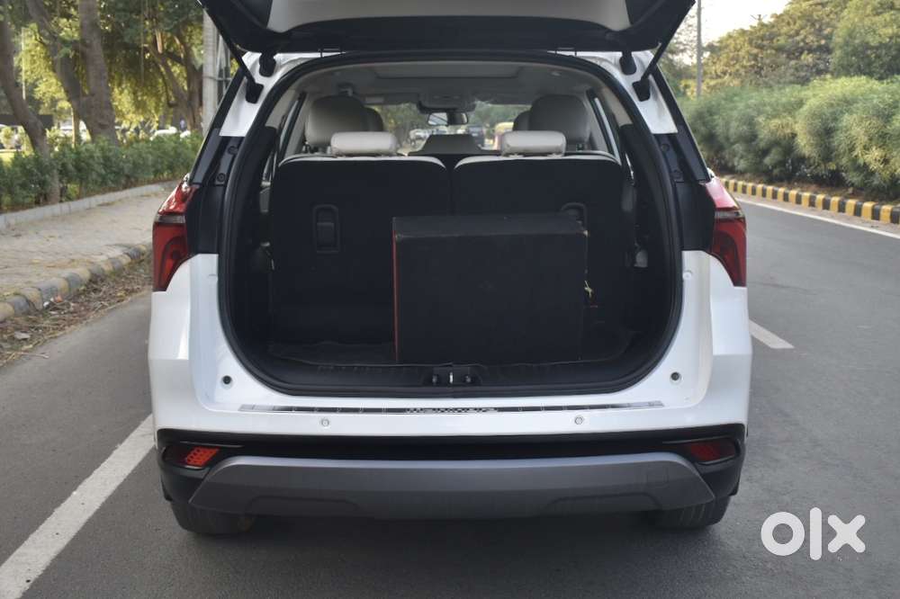 Mahindra Xuv700 2.2 Ax 7 Diesel At Str Awd, 2022, Diesel