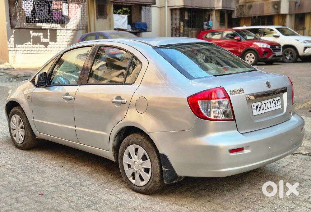 Maruti Suzuki Sx4 Vxi Bsiv, 2013, Petrol
