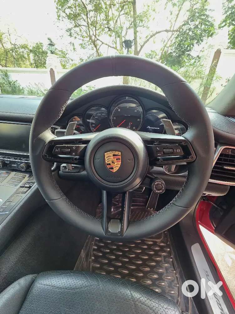 Porsche Panamera V6 Diesel In Carmine Red