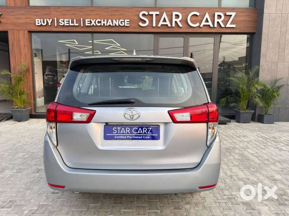Toyota Innova Crysta 2.7 Gx Limited Edition At 8 Str, 2022, Petrol