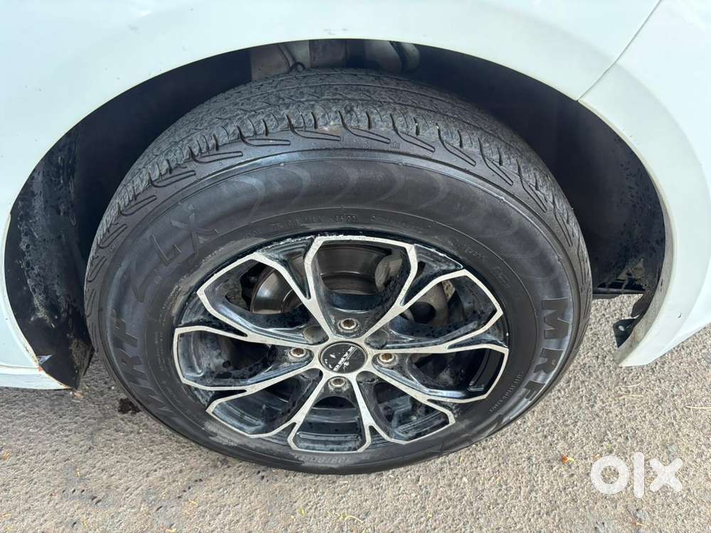 Tata Altroz 1.2 Xe, 2021, Petrol