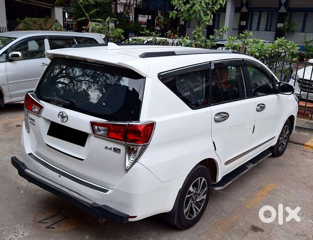 Toyota Innova Crysta [2020-ongoing] 2.4 Gx 7 Str, 2022, Diesel