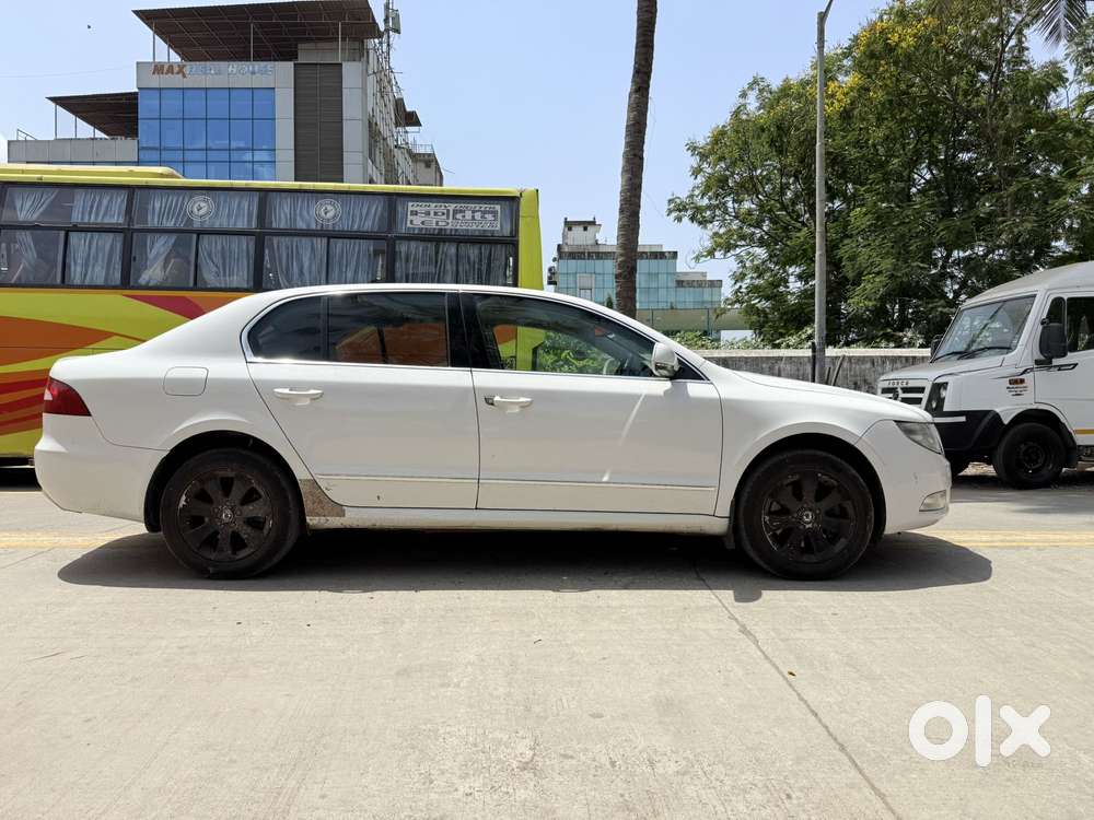 Skoda Superb Elegance 1.8 Tsi Mt, 2012, Petrol